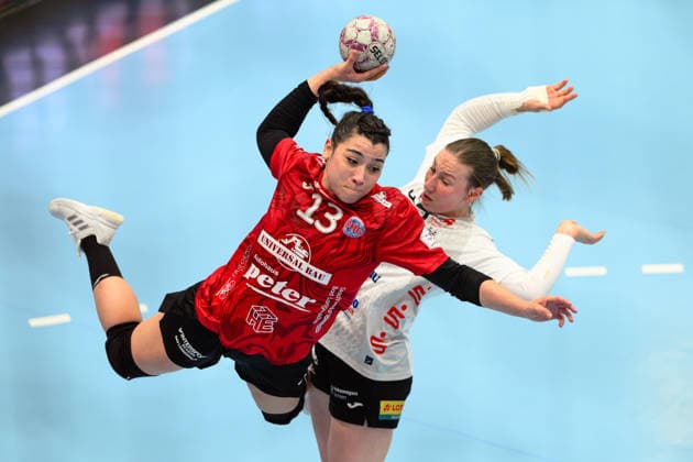 Giulia Guarieiro Thueringer HC, 13 vs Zoe Stens BSV Sachsen Zwickau, 73 GER, Thueringer HC vs BSV Sachsen Zwickau, Handball, Alsco Handball Bundesliga Women, Matchday 20, Season 2025 2026, 01 04 2026 GER, Thueringer HC vs BSV Sachsen Zwickau, Handball, Alsco Handball Bundesliga Women, Matchday 20, Season 2025 2026, 01 04 2026 Bad Langensalza Copyright: xEibner-Pressefoto MartinxHerbstx EP_MHT