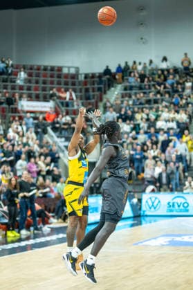 Stefan Smith MHP RIESEN Ludwigsburg, 03 , GER, MHP RIESEN Ludwigsburg vs Niners Chemnitz, Basketball Bundesliga, easycredit BBL, 27 Matchday, Season 2025 2026, 01 04 2026, GER, MHP RIESEN Ludwigsburg vs Niners Chemnitz, Basketball Bundesliga, easycredit BBL, 27 Matchday, Season 2025 2026, 01 04 2026 Ludwigsburg Copyright: xEibner-Pressefoto SaschaxWaltherx EP_EER