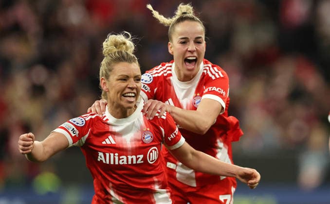 Dallmann Linda Tor 2-1 , FC Bayern München Manchester United, ManU Frauen , Viertelfinale , Women Champions League , Fußball , in den Allianz Arena Stadion , in München , Bayern , Deutschland. April 01 , 2026 . Photo by: Davide Elias IPA Photo Pressefoto DENL Copyright: xDavidexEliasx