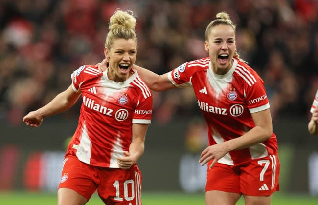 Dallmann Linda Tor 2-1 , FC Bayern München Manchester United, ManU Frauen , Viertelfinale , Women Champions League , Fußball , in den Allianz Arena Stadion , in München , Bayern , Deutschland. April 01 , 2026 . Photo by: Davide Elias IPA Photo Pressefoto DENL Copyright: xDavidexEliasx