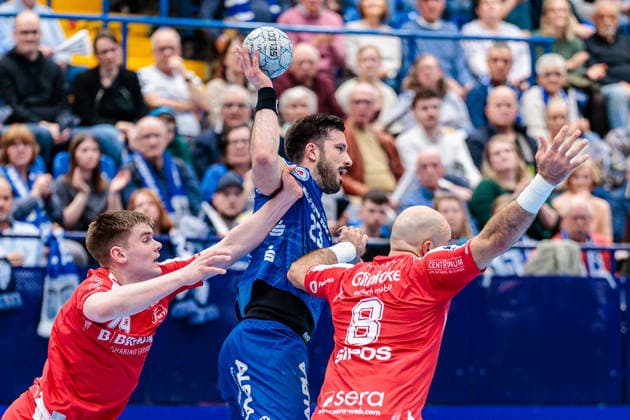 f l Reynir Thor Stefansson MT Melsungen, 19 , Niels Gerardus Versteijnen TBV Lemgo Lippe, 25 , Adrian Sipos MT Melsungen, 08 GER, TBV Lemgo Lippe vs MT Melsungen, Handball, 1 Bundesliga, Matchday 27, Season 2025 2026, 04 04 2026 GER, TBV Lemgo Lippe vs MT Melsungen, Handball, 1 Bundesliga, Matchday 27, Season 2025 2026, 04 04 2026 Lemgo Copyright: xEibner-Pressefoto JanxRollingerx EP_JSK