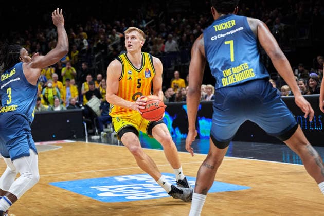 Sam Griesel Alba Berlin, 05 , GER, ALBA Berlin vs EWE Baskets Oldenburg, Basketball Men, easy Credit BBL, Season 2025 2026, 28 Matchday, 05 04 2026 GER, ALBA Berlin vs EWE Baskets Oldenburg, Basketball Men, easy Credit BBL, Season 2025 2026, 28 Matchday, 05 04 2026 Berlin Copyright: xClaudiusxRauch,xEibner-Pressefotox xClaudiusxRauchx EP_CRH