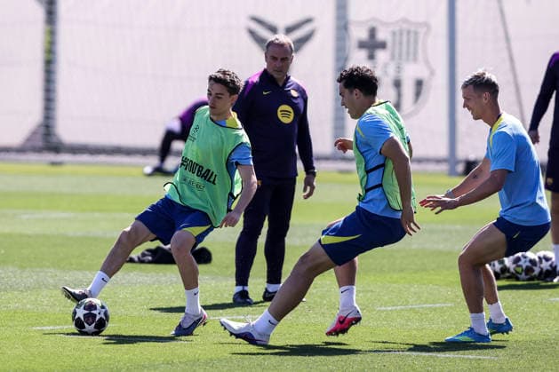 April 7, 2026, Sant Joan Despi, Barcelona, SPAIN: Gavi and Hansi Flick, head coach during the training day of FC Barcelona, Barca ahead UEFA Champions League 2025 26, Quarter-finals First Leg, football match against Atletico de Madrid at Ciutat Esportiva Joan Gamper on April 07, 2026 in Sant Joan Despi, Barcelona, Spain. FC Barcelona Training And press conference, PK, Pressekonferenz - Uefa Champions League 2025 26 Quarter-Finals First Leg - ZUMAa181 20260407_zaa_a181_003 Copyright: xJavierxBorregox