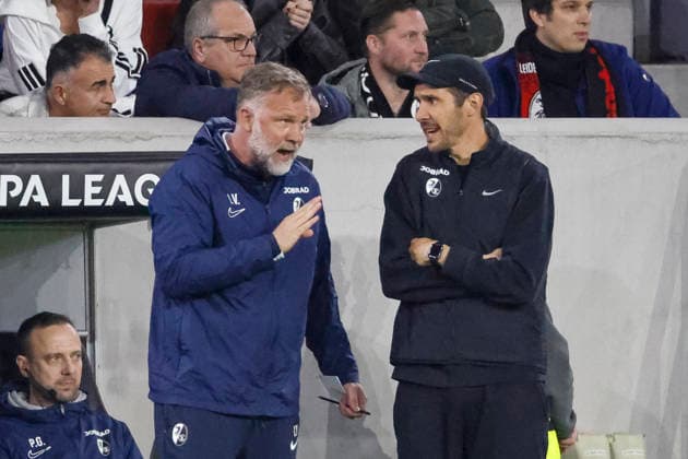 Lars Vossler SC Freiburg, Co-Coach and Julian Schuster SC Freiburg, Coach , Germany, Football, UEFA Europa League, Quarterfinals, 2025 2026, SC Freiburg vs Celta Vigo, 09 04 2026, Freiburg im Breisgau Europa Park Stadion Stadion am Deutschland Copyright: xGrantxHubbsx