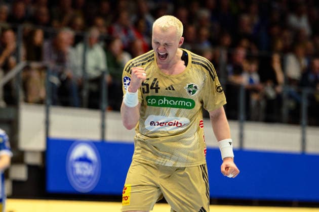 Justus Fischer TSV Hannover Burgdorf, 54 celebrates the victory GER, ThSV Eisenach against TSV Hannover Burgdorf, 1 Daikin Handballbundesliga, Handball, 28 Matchday, Season 2025 2026, 19 00 hrs, 10 04 2026 GER, ThSV Eisenach against TSV Hannover Burgdorf, 1 Daikin Handballbundesliga, Handball, 28 Matchday, Season 2025 2026, 19 00 hrs, 10 04 2026 Eisenach Copyright: xEibner-Pressefoto MartinxHerbstx EP_MHT