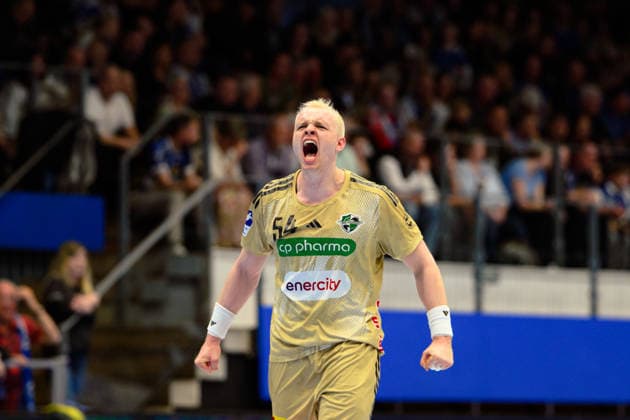 Justus Fischer TSV Hannover Burgdorf, 54 Cheers and screams for the goal GER, ThSV Eisenach against TSV Hannover Burgdorf, 1 Daikin Handballbundesliga, Handball, 28 Matchday, Season 2025 2026, 19 00 hrs, 10 04 2026 GER, ThSV Eisenach against TSV Hannover Burgdorf, 1 Daikin Handballbundesliga, Handball, 28 Matchday, Season 2025 2026, 19 00 hrs, 10 04 2026 Eisenach Copyright: xEibner-Pressefoto MartinxHerbstx EP_MHT