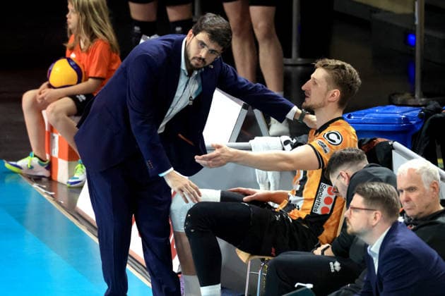 DEU, DVV, 1 VBL, BR Volleys vs VFB Friedrichshafen, 11 04 2026, Max Schmeling Halle, Berlin, DEU, DVV, 1 VBL, BR Volleys vs VFB Friedrichshafen, in the picture coach Alexandre Leal BR Volleys , Florian Krage Brewitz BR Volleys 12 nordphotoxGmbHx xEngler nph00076