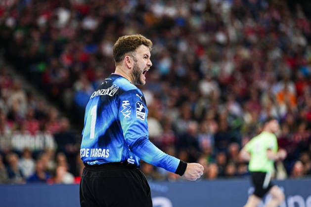 Cheers after parade Gonzalo Perez de Vargas THW Kiel, 01 GER, Handball Sport Verein Hamburg vs THW Kiel, Handball, 1 Bundesliga, Matchday 28, Season 2025 2026, 12 04 2026 GER, Handball Sport Verein Hamburg vs THW Kiel, Handball, 1 Bundesliga, Matchday 28, Season 2025 2026, 12 04 2026 Hamburg Copyright: xEibner-Pressefoto MarcelxvonxFehrnx EP_MFN