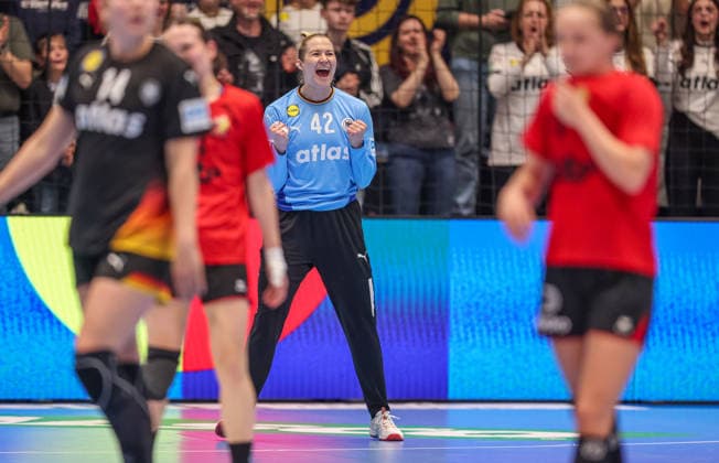 GER, Hamm, Germany vs Belgium, EHF EURO Qualifiers, Handball, EHF, Season 2025 2026, WESTPRESS arena, 6 Matchday in picture Katharina Filter Germany Handball Women 42 , Goal, Cheering and Joy, Emotions DFB DFL REGULATIONS PROHIBIT ANY USE OF PHOTOGRAPHS AS IMAGE SEQUENCES AND OR QUASI VIDEO, 12 04 2026 Copyright: HMBxMedia HendrikxHamelau