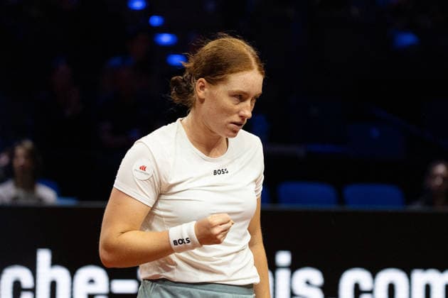 Ella Seidel GER , Cheers, GER, Elise Mertens vs Ella Seidel, Tennis, ATP Tournament, WTA 500, Porsche Tennis Grand Prix, 14 04 2026, GER, Elise Mertens vs Ella Seidel, Tennis, ATP Tournament, WTA 500, Porsche Tennis Grand Prix, 14 04 2026, Stuttgart Copyright: xEibner-Pressefoto EdwardxCheungx EP_ECG