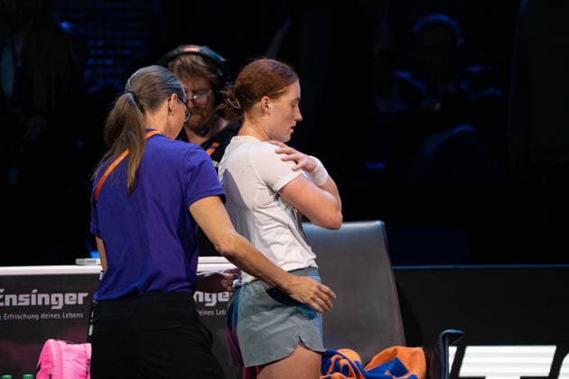 Ella Seidel GER , injury break, injury, GER, Elise Mertens vs Ella Seidel, Tennis, ATP Tournament, WTA 500, Porsche Tennis Grand Prix, 14 04 2026, GER, Elise Mertens vs Ella Seidel, Tennis, ATP Tournament, WTA 500, Porsche Tennis Grand Prix, 14 04 2026, Stuttgart Copyright: xEibner-Pressefoto EdwardxCheungx EP_ECG