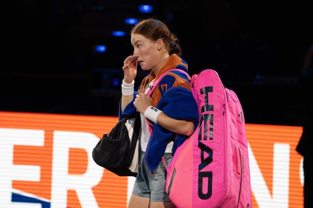 Ella Seidel GER , leaves the court disappointed, GER, Elise Mertens vs Ella Seidel, Tennis, ATP Tournament, WTA 500, Porsche Tennis Grand Prix, 14 04 2026, GER, Elise Mertens vs Ella Seidel, Tennis, ATP Tournament, WTA 500, Porsche Tennis Grand Prix, 14 04 2026, Stuttgart Copyright: xEibner-Pressefoto EdwardxCheungx EP_ECG