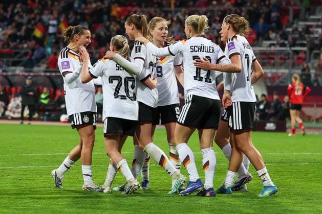 Goal celebration of the German womens national team after the 4 0 by Jule Brand 22 Germany , Germany vs. Austria, DFB, Football, Women, Womens World Cup Qualification, Group stage, Group D, Matchday 3 of 6, Season 2025 26, 14 04 2026 Nuremberg Bavaria Germany Copyright: xkolbert-press MartinxAgüerax
