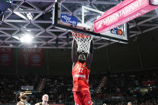Dunk Wenyen Gabriel FC Bayern Basketball, 32 , GER, FC Bayern Basketball vs MHP Riesen Ludwigsburg, Basketball, easycredit Basketball Bundesliga, Matchday 13, Season 2025 2026, 14 04 2026, GER, FC Bayern Basketball vs MHP Riesen Ludwigsburg, Basketball, easycredit Basketball Bundesliga, Matchday 13, Season 2025 2026, 14 04 2026 Muenchen Copyright: xEibner-Pressefoto JennixMaulx EP_JML