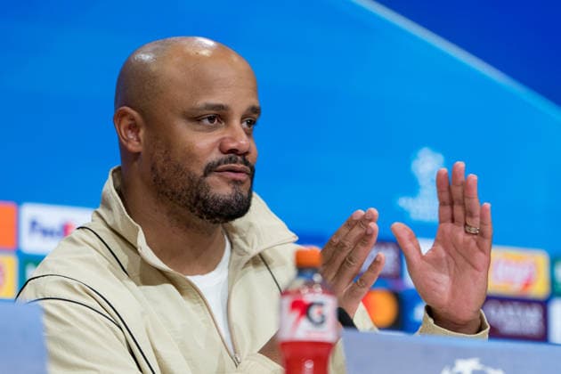 GER, Bavaria, Munich, Fussball, FC Bayern Munich - Real Madrid CF, at the Allianz Arena, Munich, Champions League, Quarter finals, second leg, April 15, 2026, from left: Vincent Kompany (FC Bayern Muenchen, Trainer), press conference, PK, Pressekonferenz gesturing, Pressekonferenz, im Portrait, Einzelbild, Freisteller, portrait, headshot, single image, cutout UEFA regulations prohibit any use of photographs as image sequences and or quasi-video, Munich Allianz Arena Bavaria Germany Copyright: xMichaelxNibelx