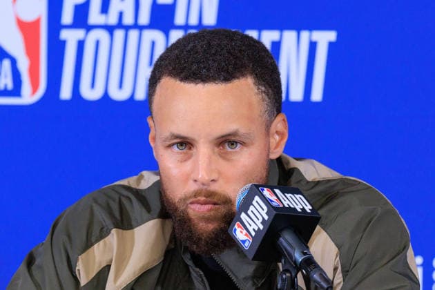 April 15, 2026, Inglewood, California, USA: Stephen Curry 30 of the Golden State Warriors attends a press conference, PK, Pressekonferenz after winning an NBA, Basketball Herren, USA Play-In Tournament game against the LA Clippers on Wednesday April 15, 2026 at Intuit Dome Arena in Inglewood, California. Clippers lose to Warriors, 126-121. JAVIER ROJAS PI Inglewood USA - ZUMAp124 20260415_zaa_p124_082 Copyright: xJavierxRojasx