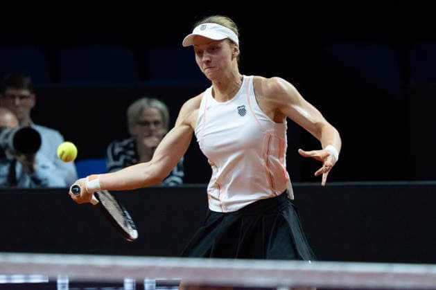 Liudmila Samsonova RUS on the ball, Action, GER, Liudmila Samsonova vs Coco Gauff, Tennis, ATP Tournament, WTA 500, Porsche Tennis Grand Prix, 15 04 2026, GER, Liudmila Samsonova vs Coco Gauff, Tennis, ATP Tournament, WTA 500, Porsche Tennis Grand Prix, 15 04 2026, Stuttgart Copyright: xEibner-Pressefoto EdwardxCheungx EP_ECG
