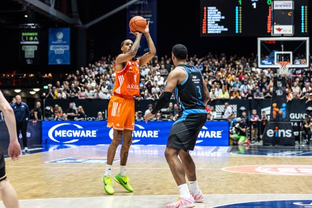 GER, easy Credit Basketball Bundesliga, 23 Spieltag, Niners Chemnitz Science City Jena 18 04 2026, Messe, Chemnitz, GER, easy Credit Basketball Bundesliga, 23 Spieltag, Niners Chemnitz Science City Jena Kevin Yebo Niners Chemnitz, 0 Foto Alexander Trienitz Chemnitz Messe Sachsen Germany
