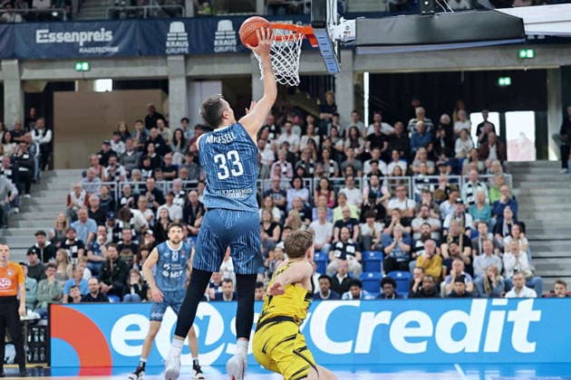 Ryan Mikelsell MLP Academics Heidelberg, 33 at the Dunk GER, MLP Academics Heidelberg vs MHP Riesen Ludwigsburg, Basketball, easycredit Basketball Bundesliga, Matchday 30, Season, 2025 2026, 18 04 2026 GER, MLP Academics Heidelberg vs MHP Riesen Ludwigsburg, Basketball, easycredit Basketball Bundesliga, Matchday 30, Season, 2025 2026, 18 04 2026 Heidelberg Copyright: xEibner-Pressefoto JoergxHirschx EP_JHH