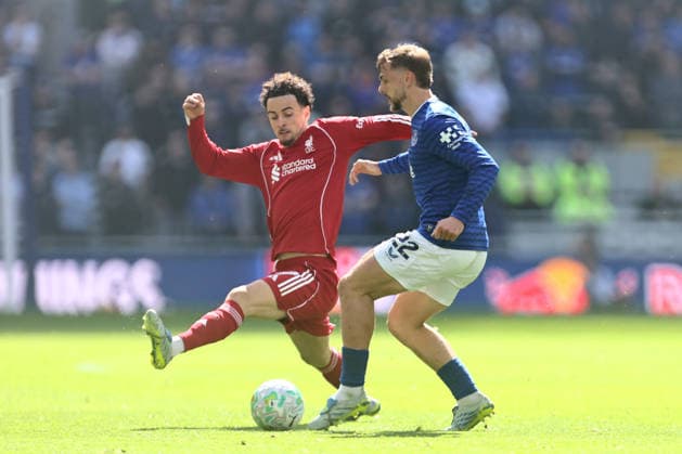 Curtis Jones of Liverpool and Kiernan Dewsbury-Hall of Everton Everton v Liverpool, Premier League, Football, Hill Dickinson Stadium, Liverpool, UK - 19 Apr 2026Liverpool Hill Dickinson Stadium United Kingdom EDITORIAL USE ONLY No use with unauthorised audio, video, data, fixture lists, club league logos or live services. Online in-match use limited to 120 images, no video emulation. No use in betting, games or single club league player publications. Copyright: xPhilxOldham Shutterstockx 16832209r