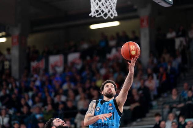 Devon Daniels Veolia Towers Hamburg, 21 on lay-up, GER, Veolia Towers Hamburg vs RASTA Vechta, Basketball, Bundesliga, Matchday 30, Season 2025 2026, 19 04 2026 GER, Veolia Towers Hamburg vs RASTA Vechta, Basketball, Bundesliga, Matchday 30, Season 2025 2026, 19 04 2026 Hamburg Copyright: xEibner-Pressefoto MaxxVincenx EP_MVN