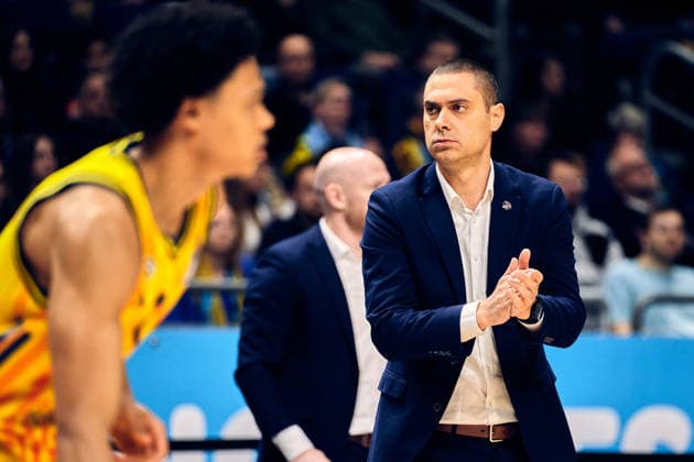 Marko Stankovic Telekom Baskets Bonn, Head Coach , GER, ALBA Berlin vs Telekom Baskets Bonn, Basketball Men, easy Credit BBL, Season 2025 2026, Matchday 30, 20 04 2026 GER, ALBA Berlin vs Telekom Baskets Bonn, Basketball Men, easy Credit BBL, Season 2025 2026, Matchday 30, 20 04 2026 Berlin Copyright: xClaudiusxRauch,xEibner-Pressefotox xClaudiusxRauchx EP_CRH