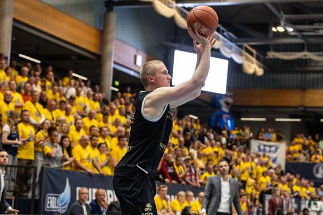 GER, ENBL VIMODROM Final 4, Semi-Final 2, SYNTAINICS MBC Manchester Basketball 22 04 2026, Stadthalle, Weißenfels, GER, ENBL VIMODROM Final 4, Semi-Final 2, SYNTAINICS MBC Manchester Basketball Collin Welp Syntainics MBC, 40 Â Photo Alexander Trienitz Weißenfels Stadthalle Sachsen Anhalt Germany