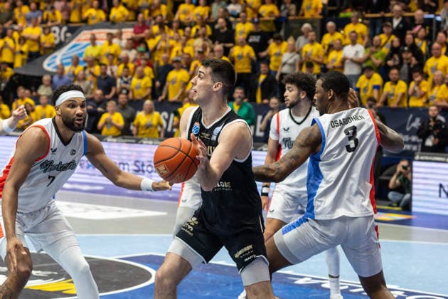 GER, ENBL VIMODROM Final 4, Semi-Final 2, SYNTAINICS MBC Manchester Basketball 22 04 2026, Stadthalle, Weißenfels, GER, ENBL VIMODROM Final 4, Semi-Final 2, SYNTAINICS MBC Manchester Basketball Jure Planinic Syntainics MBC, 44 Â Photo Alexander Trienitz Weißenfels Stadthalle Sachsen Anhalt Germany