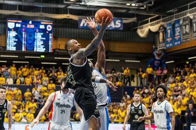 GER, ENBL VIMODROM Final 4, Semi-Final 2, SYNTAINICS MBC Manchester Basketball 22 04 2026, Stadthalle, Weißenfels, GER, ENBL VIMODROM Final 4, Semi-Final 2, SYNTAINICS MBC Manchester Basketball Charles Callison Syntainics MBC, 23 Â Photo Alexander Trienitz Weißenfels Stadthalle Sachsen Anhalt Germany