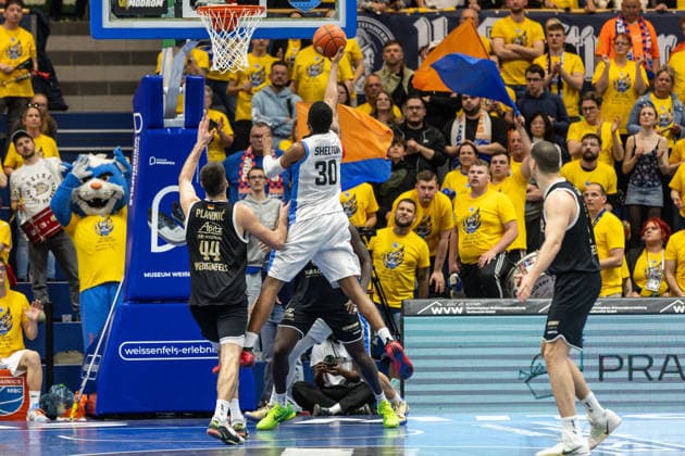 GER, ENBL VIMODROM Final 4, Semi-Final 2, SYNTAINICS MBC Manchester Basketball 22 04 2026, Stadthalle, Weißenfels, GER, ENBL VIMODROM Final 4, Semi-Final 2, SYNTAINICS MBC Manchester Basketball Othniel Shelton Manchester Basketball, 30 Â Photo Alexander Trienitz Weißenfels Stadthalle Sachsen Anhalt Germany