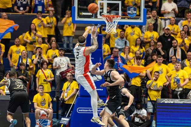 GER, ENBL VIMODROM Final 4, Semi-Final 2, SYNTAINICS MBC Manchester Basketball 22 04 2026, Stadthalle, Weißenfels, GER, ENBL VIMODROM Final 4, Semi-Final 2, SYNTAINICS MBC Manchester Basketball Max Jones Manchester Basketball, 2 Â Photo Alexander Trienitz Weißenfels Stadthalle Sachsen Anhalt Germany