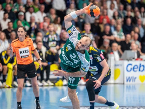Marcel Schiller Frisch Auf Goeppingen, 24 on seven-meter, Frisch Auf Goeppingen vs Rhein Neckar Loewen, Handball, 1 Bundesliga, Men, Season 2025 2026, 23 04 2026, Frisch Auf Goeppingen vs Rhein Neckar Loewen, Handball, 1 Bundesliga, Men, Season 2025 2026, 23 04 2026 Goeppingen Copyright: xEibner-Pressefoto MichaelxSchmidx EP_MST