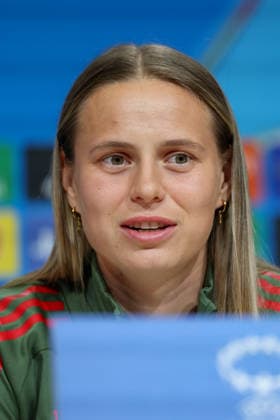 Klara Buehl FC Bayern Muenchen, 17 at the press conference, GER, International press conference, FC Bayern Muenchen, Football, UEFA Womens Champions League, semi-final, first leg, 2025 2026 season, 24 04 2026, GER, International press conference, FC Bayern Muenchen, Football, UEFA Womens Champions League, semi-final, first leg, 2025 2026 season, 24 04 2026 Muenchen Copyright: xEibner-Pressefoto JennixMaulx EP_JML