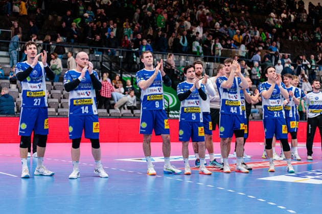 Team ThSV Eisenach celebrating after 29 34 victory GER, GWD Minden vs ThSV Eisenach, Handball, 1 Bundesliga, Matchday 29, Season 2025 2026, 24 04 2026 GER, GWD Minden vs ThSV Eisenach, Handball, 1 Bundesliga, Matchday 29, Season 2025 2026, 24 04 2026 Minden Copyright: xEibner-Pressefoto JanxRollingerx EP_JSK