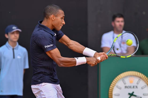 April 25, 2026, Madrid, Madrid, Spain: FELIX AUGER ALIASSIME of canada - ADIDAS during the Mutua Madrid Open 2026, ATP, Tennis Herren Masters 1000 and WTA, Tennis Damen 1000 tennis tournament, celebrated at Caja Magica on April 24, 2026 in Madrid, Spain. Madrid Spain - ZUMAc312 20260425_zsp_c312_276 Copyright: xOscarxManuelxSanchezx