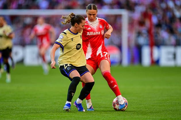 v li Ona BATLLE Barcelona, 22 Klara BUEHL FC Bayern, FCB, 17 in duel, duel, tackle, dynamic, action, action, 25 04 2026, Munich Germany , football, UEFA Womens Champions League, semi-final, FC Bayern Munich FC Barcelona xslx