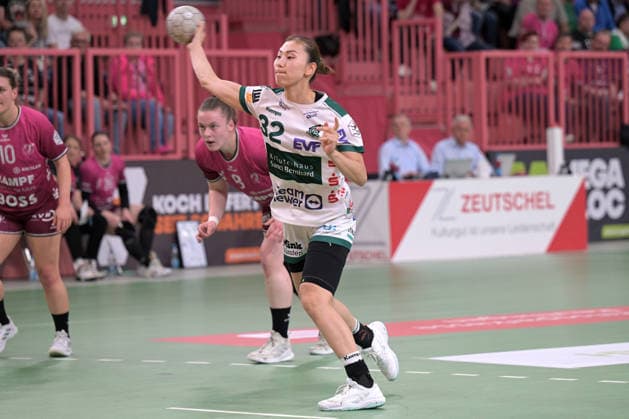 Haruno Sasaki FrischAuf Goeppingen, 32 at 7 meters TusSies Metzingen vs FrischAuf Goeppingen , Handball, Alsco HBF, 2 Play Off League Matchday, Season 2025 2026, 25 04 2026 TusSies Metzingen vs FrischAuf Goeppingen , Handball, Alsco HBF, 2 Play Off League Matchday, Season 2025 2026, 25 04 2026 Tuebingen Copyright: xEibner-Pressefoto TobiasxBaurx EP_TBR