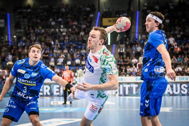 Felix Claar SC Magdeburg 07 vs Max Haefner TVB Stuttgart, 03 , left and Kasper Thorsen Lien TVB Stuttgart, 07 , right GER, TVB Stuttgart SC Magdeburg, DAIKIN HBL, Handball, Bundesliga, Matchday 29, Season 2025 2026, 26 04 2026 GER, TVB Stuttgart SC Magdeburg, DAIKIN HBL, Handball, Bundesliga, Matchday 29, Season 2025 2026, 26 04 2026 Stuttgart Copyright: xSandyxDinkelackerx EP_SDR