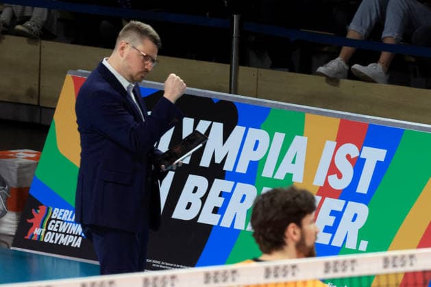 DEU, DVV, 1 VBL, BR Volleys vs Friedrichshafen, 26 04 2026, Max Schmeling Halle, Berlin, DEU, DVV, 1 VBL, BR Volleys vs Friedrichshafen, in the picture Co Coach Markus Steuerwald BR Volleys , Florian Krage Brewitz BR Volleys 12 nordphotoxGmbHx xEngler nph00076