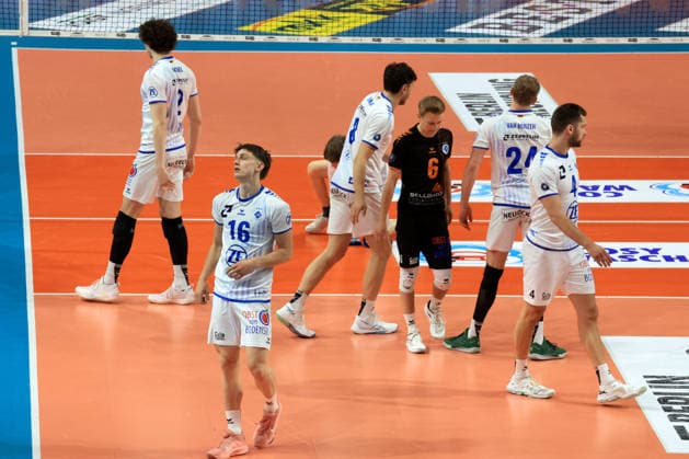 DEU, DVV, 1 VBL, BR Volleys vs Friedrichshafen, 26 04 2026, Max Schmeling Halle, Berlin, DEU, DVV, 1 VBL, BR Volleys vs Friedrichshafen, in the picture Friedrichshafen players circle nordphotoxGmbHx xEngler nph00076
