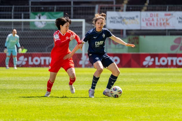 Match scene, duel, v l Yurina Imai 1 FSV Mainz 05, 14 , Alina Angerer VfL Bochum, 24 , GER, 1 FSV Mainz 05 vs VfL Bochum, Football, 2 Womens Bundesliga, Matchday 23, Season 2025 2026, 26 04 2026, DFB REGULATIONS PROHIBIT ANY USE OF PHOTOGRAPHS AS IMAGE SEQUENCES AND OR QUASI VIDEO, GER, 1 FSV Mainz 05 vs VfL Bochum, Football, 2 Womens Bundesliga, Matchday 23, Season 2025 2026, 26 04 2026 Mainz Copyright: xEibner-Pressefoto Jan-NiclasxGrox EP_JGG