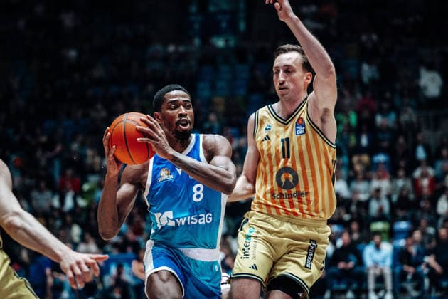 William Christmas Skyliners Frankfurt, 08 , Moses Wood Alba Berlin, 11 GER, Skyliners Frankfurt vs Alba Berlin, easycredit BBL, Bundesliga, 31 Matchday, Season 2025 2026 26 04 2026 Eibner Pressefoto Attila Ziga GER, Skyliners Frankfurt vs Alba Berlin, easycredit BBL, Bundesliga, 31 Matchday, Season 2025 2026 26 04 2026 Frankfurt am Main Copyright: xEibner-Pressefotox EP_AZA
