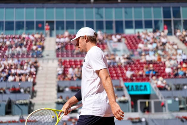 April 27, 2026, Madrid, Madrid, Spain: Alejandro Davidovich Fokina of Spain plays against Casper Ruud of Norway during the Mutua Madrid Open 2026, ATP, Tennis Herren Masters 1000 and WTA, Tennis Damen 1000, at La Caja Magica on April 27, 2026 in Madrid, Spain. Madrid Spain - ZUMAa181 20260427_zaa_a181_040 Copyright: xOscarxJ.xBarrosox