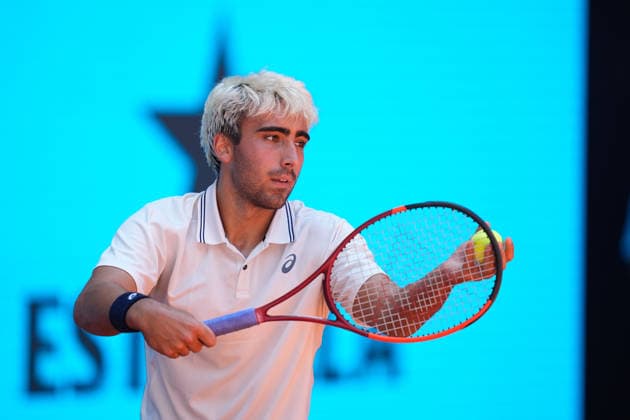 April 27, 2026, Madrid, Madrid, Spain: Daniel Merida of Spain in action against Stefanos Tsitsipas of Greece during the Mutua Madrid Open 2026, ATP, Tennis Herren Masters 1000 and WTA, Tennis Damen 1000, at La Caja Magica on April 27, 2026 in Madrid, Spain. Madrid Spain - ZUMAa181 20260427_zaa_a181_208 Copyright: xDennisxAgyemanx