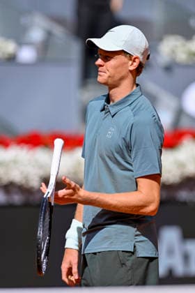 April 28, 2026, Madrid, Madrid, Spain: JANNIK SINNER of italy - NIKE during the Mutua Madrid Open 2026, ATP, Tennis Herren Masters 1000 and WTA, Tennis Damen 1000 tennis tournament, celebrated at Caja Magica on April 28, 2026 in Madrid, Spain. Mutua Madrid Open 2026 - Day 9 (04.28.26) - ZUMAc312 20260428_zsp_c312_013 Copyright: xOscarxManuelxSanchezx