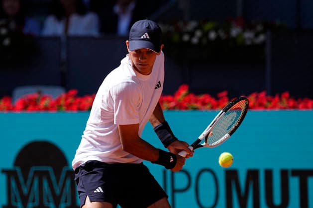 April 28, 2026, Madrid, Madrid, Spain: Rafael Jodar of Spain plays against Vit Kopriva of Czech Republic during the Mutua Madrid Open 2026, ATP, Tennis Herren Masters 1000 and WTA, Tennis Damen 1000, at La Caja Magica on April 28, 2026 in Madrid, Spain. Madrid Spain - ZUMAa181 20260428_zaa_a181_260 Copyright: xOscarxJ.xBarrosox