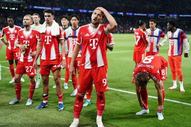 Harry Kane of Bayern Munich at the end of the match Paris Saint-Germain v Bayern Munich, UEFA Champions League, Semi Final, First Leg, Football, Parc des Princes, Paris, France - 28 Apr 2026Paris Parc des Princes France EDITORIAL USE ONLY No use with unauthorised audio, video, data, fixture lists, club league logos or live services. Online in-match use limited to 120 images, no video emulation. No use in betting, games or single club league player publications. Copyright: xDavexWinter Shutterstockx 16847969dr