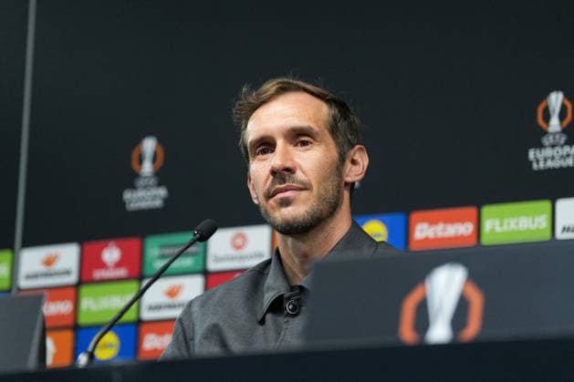 Julian Schuster SC Freiburg, coach press conference, press, PK, Portugal, football, UEFA Europa League, semi-final, first leg, 2025 2026, SC Braga vs SC Freiburg, 29 04 2026, Estadio Municipal de Braga, Braga, Braga Estadio Municipal de Braga Cavado Portugal Copyright: xArnexAmbergx