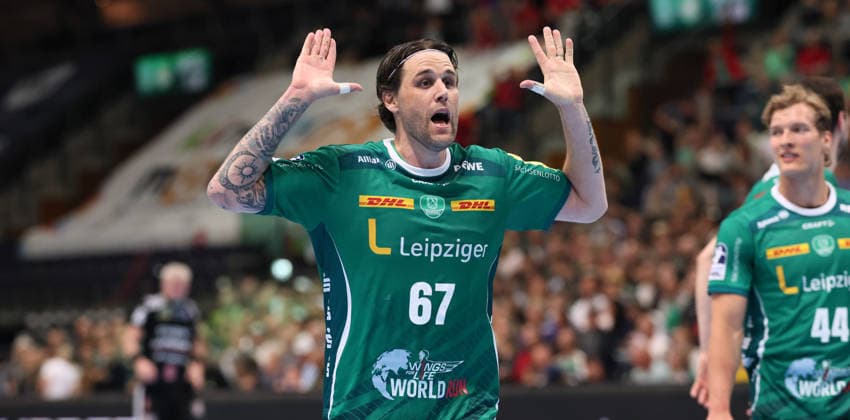 Leipzig, 30 04 2026, Arena Leipzig, Handball, Bundesliga, 30 Spieltag , SC DHfK Leipzig vs HC Erlangen 30 29 , In the picture Leipzig cheers Dean Bombac 67, DHfK , For editorial use only , DHB HBL regulations prohibit any use of photographs as image sequences and or quasi video ,