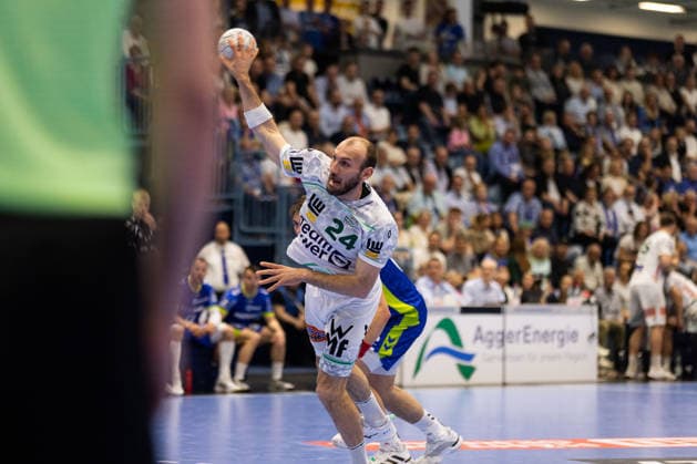 Marcel SCHILLER FRISCH AUF Goeppingen, 24 scores a goal, Action, Goal throw GER, VfL Gummersbach vs FRISCH AUF Goeppingen, Handball, Bundesliga, Matchday 30, Season 2025 2026, 30 04 2026, GER, VfL Gummersbach vs FRISCH AUF Goeppingen, Handball, Bundesliga, Matchday 30, Season 2025 2026, 30 04 2026, Gummersbach Copyright: xEibnerxPressefoto OliverxSchmidtx EP_OST
